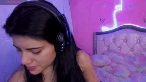 Carolina Join The Fan Club  online show from 12.24.24