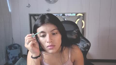 Snapshot of alfresii_rivera chatting on 02.02.26 Carolina Join The Fan Club online show from 02.02.26