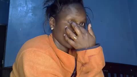 Snapshot of alic_crazy chatting on 11.04.25 alic_crazy online show from 11.04.25