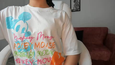 Snapshot of alice23jones chatting on 01.08.25 Alice online show from 01.08.25