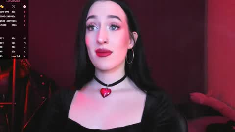 Miss Alice online show from 02.04.25