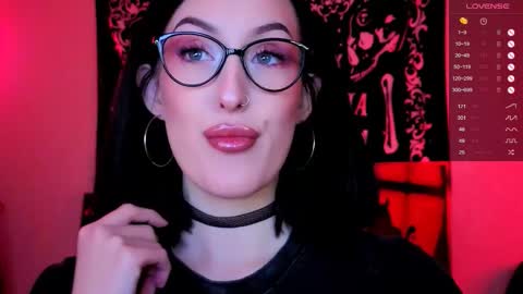 Miss Alice online show from 10.19.25