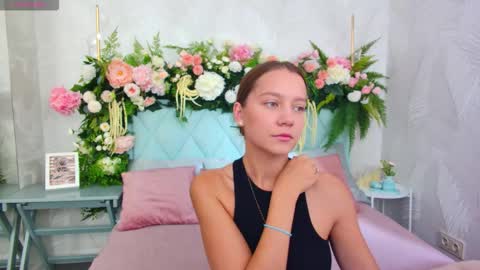 Alice in Wonderland  online show from 10.11.25