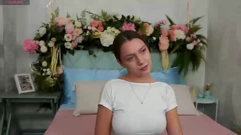 Alice in Wonderland  online show from 02.28.26