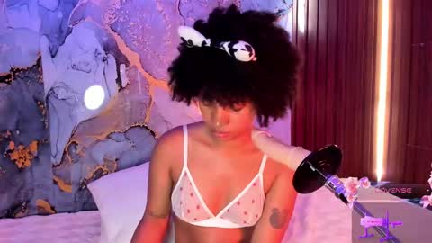 Mey online show from 09.26.25