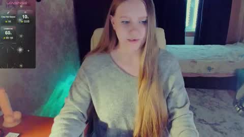 Snapshot of alice_dreamgirl_ chatting on 02.09.25 Alice 3 online show from 02.09.25