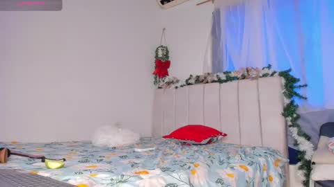 Snapshot of alice_guzman1 chatting on 12.20.25 ALICE Alice guzman online show from 12.20.25