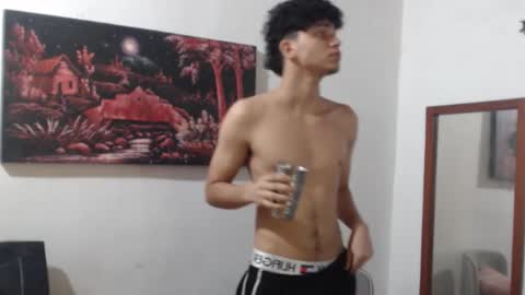 Snapshot of alice_julls chatting on 10.31.25 alice online show from 10.31.25