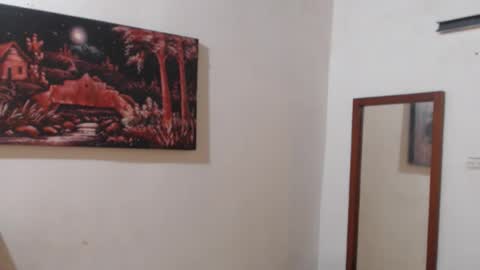 Snapshot of alice_julls chatting on 11.15.25 alice online show from 11.15.25