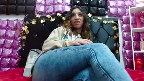 Snapshot of alice_magnus chatting on 09.10.25 alice online show from 09.10.25