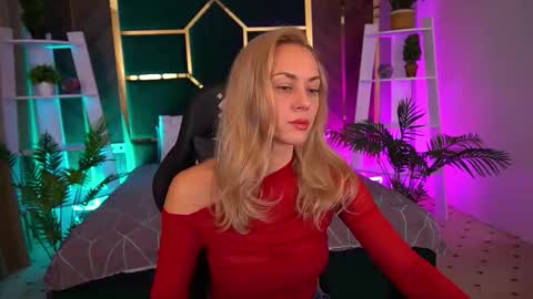 alice_morell online show from 11.04.25