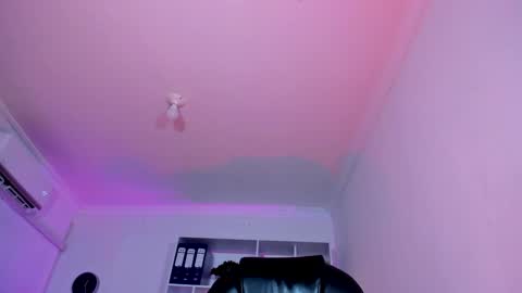 Snapshot of alice_nt chatting on 01.27.25 Alice online show from 01.27.25