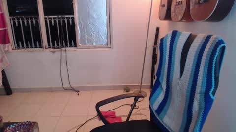 Alicia Aldara online show from 10.14.25