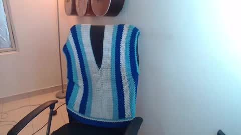 Alicia Aldara online show from 11.22.25