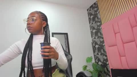 Snapshot of alice_rouusse chatting on 09.09.25 alice_rouusse online show from 09.09.25