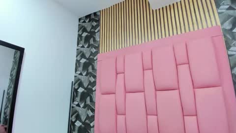 Snapshot of alice_rouusse chatting on 11.07.25 alice_rouusse online show from 11.07.25