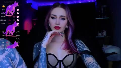 Snapshot of alice_specter chatting on 11.26.25 Alice online show from 11.26.25