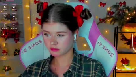 Snapshot of alice_tails chatting on 01.05.26 Alice online show from 01.05.26