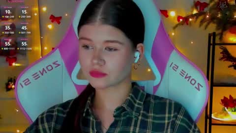 Snapshot of alice_tails chatting on 01.08.26 Alice online show from 01.08.26