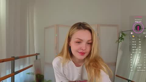 Snapshot of alice_tucci chatting on 05.23.26 Alice online show from 05.23.26
