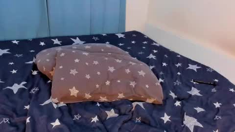 Snapshot of alice_unique chatting on 12.21.24 Alice online show from 12.21.24