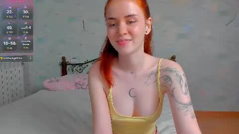 Snapshot of alice_with_freckles chatting on 06.18.26 Alice online show from 06.18.26
