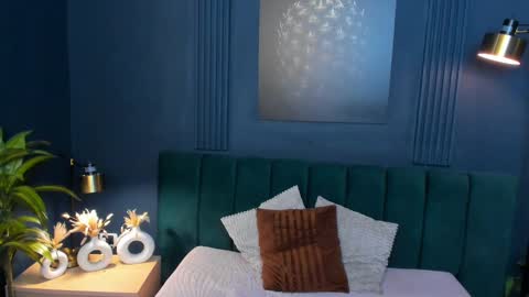 Alice and Asia online show from 09.09.25