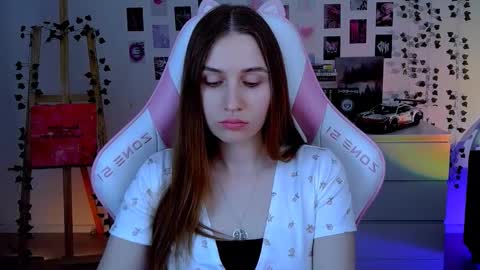 alicecharmy online show from 10.20.25