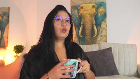 Snapshot of alicecorner chatting on 07.23.26 Alice Corner online show from 07.23.26