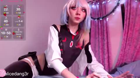 Snapshot of alicedang3r chatting on 12.25.24 Alice online show from 12.25.24