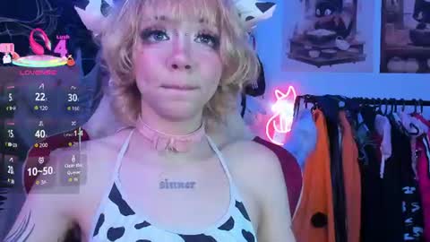Snapshot of alicedang3r chatting on 06.30.26 Alice online show from 06.30.26