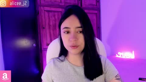 Aliceee  ..   97YP9VWGZHrefnav wishlist lists 1 online show from 02.17.25