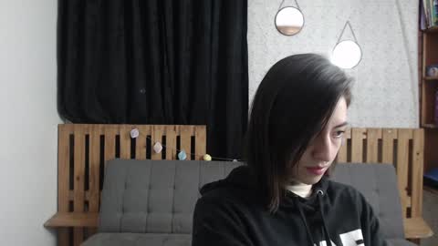 alicee_logan_ online show from 12.22.24