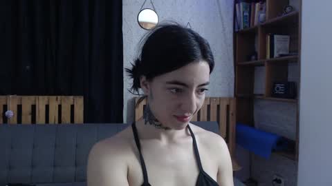 alicee_logan_ online show from 01.31.25