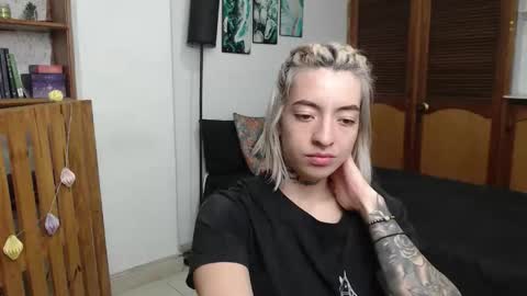 alicee_logan_ online show from 03.20.26