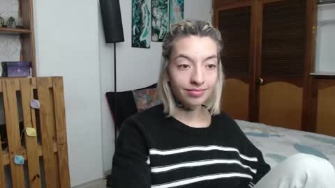 Snapshot of alicee_logan_ chatting on 04.21.26 alicee_logan_ online show from 04.21.26