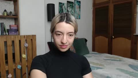Snapshot of alicee_logan_ chatting on 04.30.26 alicee_logan_ online show from 04.30.26
