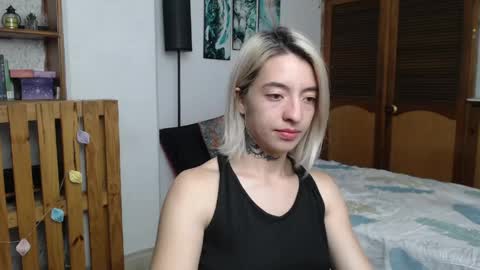 Snapshot of alicee_logan_ chatting on 05.05.26 alicee_logan_ online show from 05.05.26