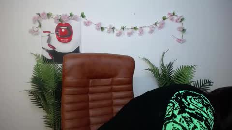 Snapshot of aliceinks chatting on 02.07.26 AliceInks online show from 02.07.26