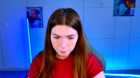 Snapshot of aliceinredsquare_ chatting on 11.01.25 Alice online show from 11.01.25