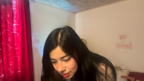 Alicekingdom online show from 08.05.26