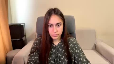 Snapshot of alicekollt chatting on 10.17.25 alicekollt online show from 10.17.25