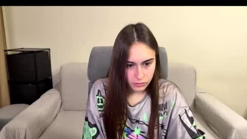 Snapshot of alicekollt chatting on 12.03.25 alicekollt online show from 12.03.25