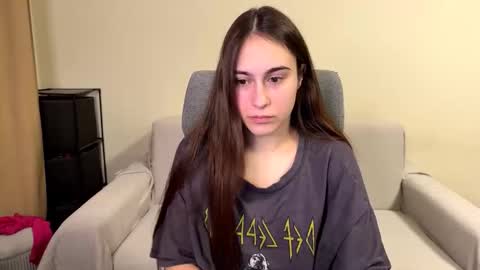 Snapshot of alicekollt chatting on 02.17.26 alicekollt online show from 02.17.26