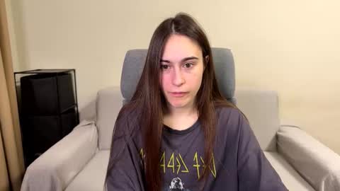 Snapshot of alicekollt chatting on 03.18.26 alicekollt online show from 03.18.26