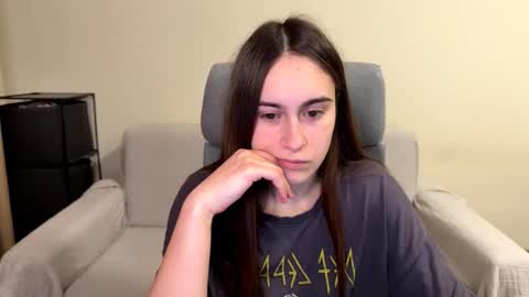 Snapshot of alicekollt chatting on 03.29.26 alicekollt online show from 03.29.26