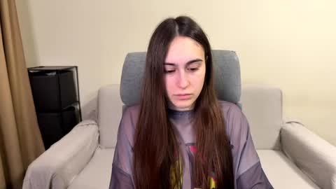 Snapshot of alicekollt chatting on 04.01.26 alicekollt online show from 04.01.26