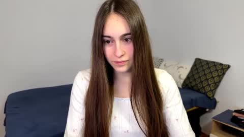 Snapshot of alicekollt chatting on 04.06.26 alicekollt online show from 04.06.26