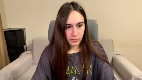 Snapshot of alicekollt chatting on 04.13.26 alicekollt online show from 04.13.26