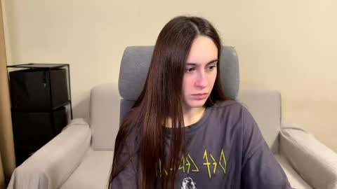 Snapshot of alicekollt chatting on 04.14.26 alicekollt online show from 04.14.26